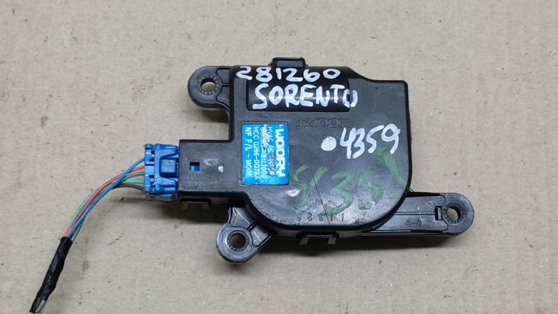 Моторчик заслонки печки SORENTO XM 09-14 2009 2.4