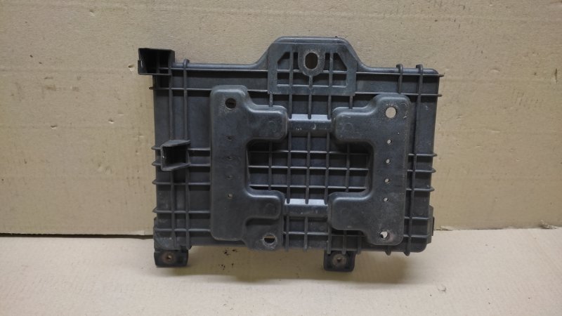 Полка аккумулятора KIA SORENTO XM 09-14 2.4