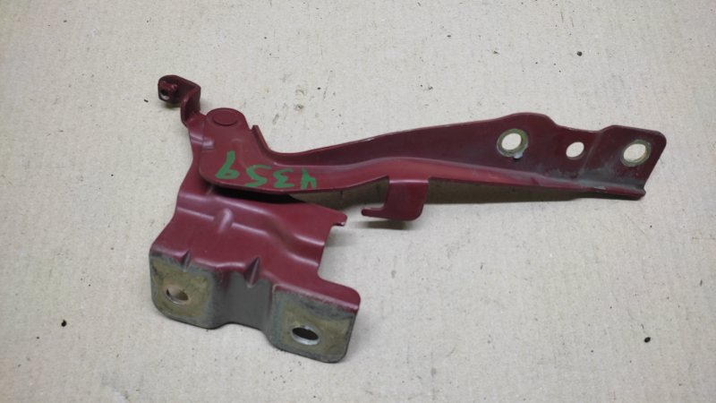 Петля капота передняя левая SORENTO XM 09-14 2009 2.4 Петля капота передняя левая SORENTO XM 09-14 2009 2.4