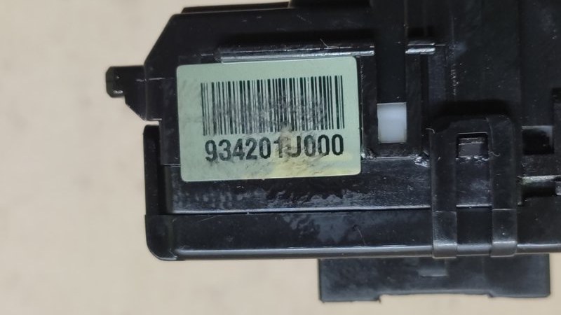 Подрулевой переключатель правый SORENTO XM 09-14 2009 2.4