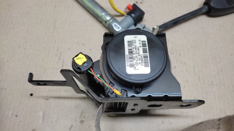 Ремень безопасности передний левый KIA SORENTO XM 09-14 2.4