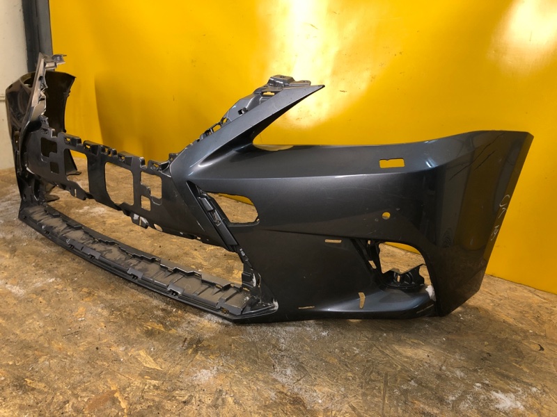 Бампер передний CT200 11-17