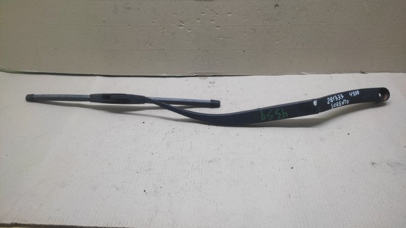 Поводок стеклоочистителя передний правый KIA SORENTO XM 09-14 2009 2.4 98320-1U000 Б/У