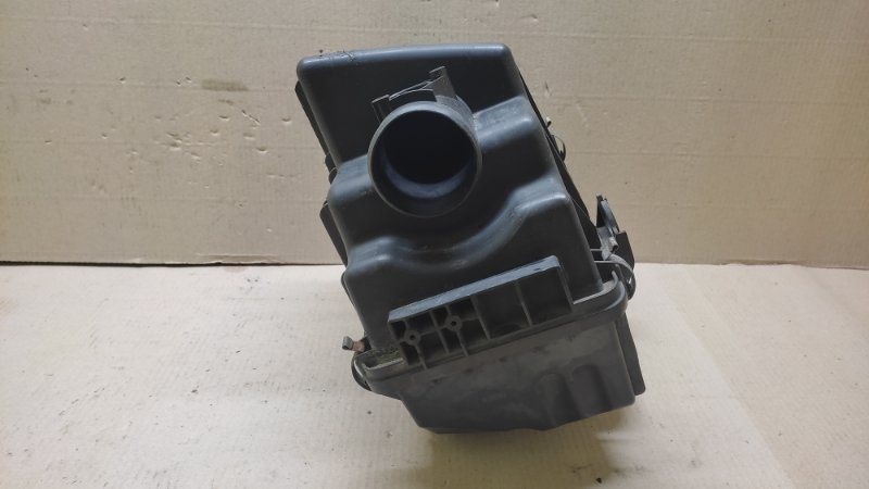 Корпус воздушного фильтра MAZDA CX-7 06-12 2.3 L3