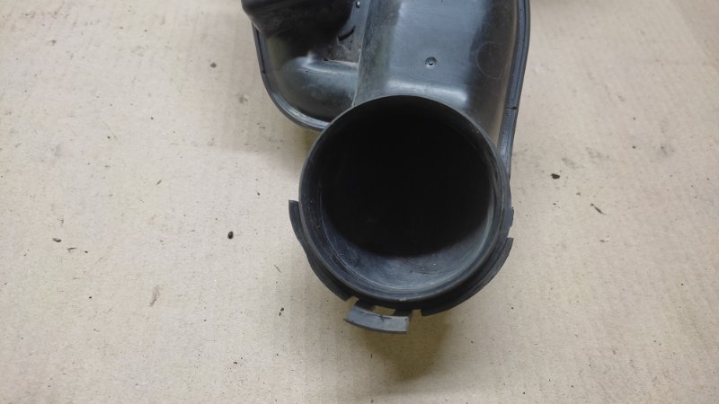 Воздухозаборник CX-7 06-12 2008 2.3 L3