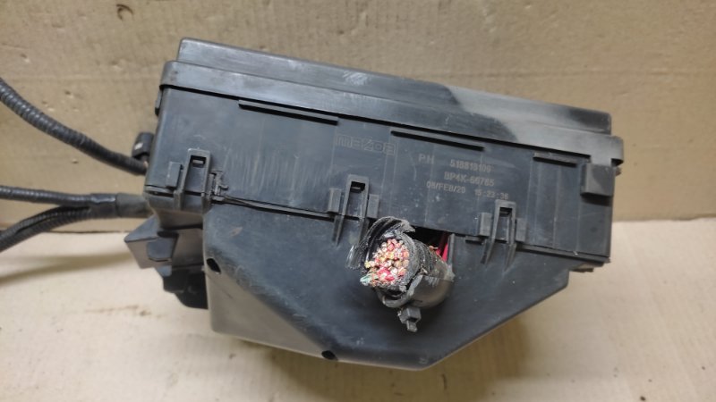 Блок предохранителей моторный отсек CX-7 06-12 2008 2.3 L3