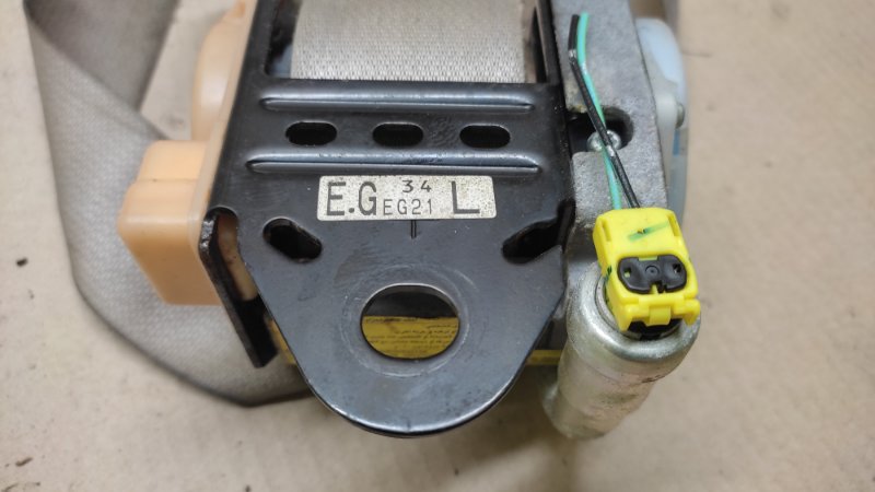 Ремень безопасности левый CX-7 06-12 2008 2.3 L3