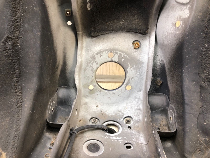 Лонжерон левый GS350 GS300 05-11 2008 Седан 3.5 Лонжерон левый GS350 GS300 05-11 2008 Седан 3.5