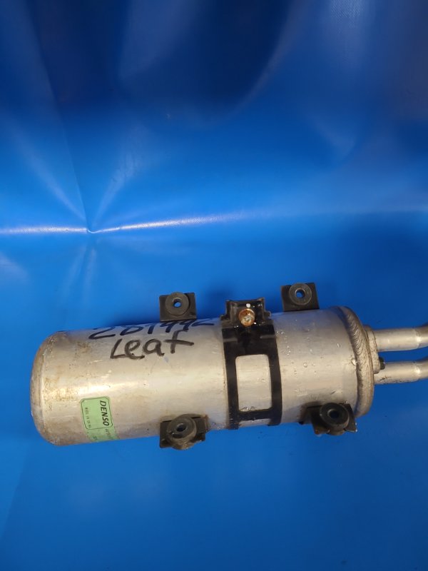 Осушитель кондиционера NISSAN LEAF 10-17 92479-3NF0B Б/У