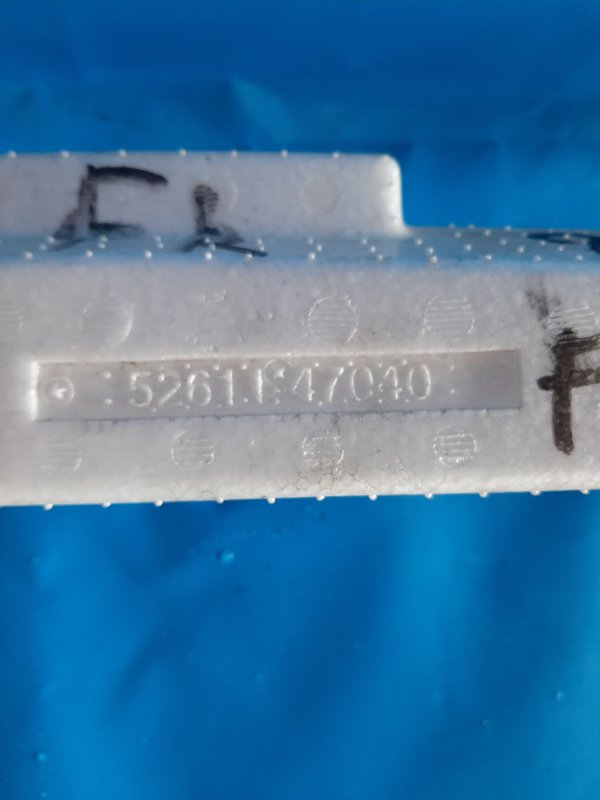 Наполнитель бампера передний передний TOYOTA PRIUS - 30 09-17