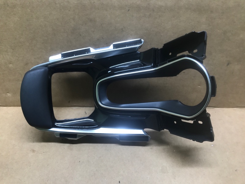 Консоль центральная ACURA RDX 19-