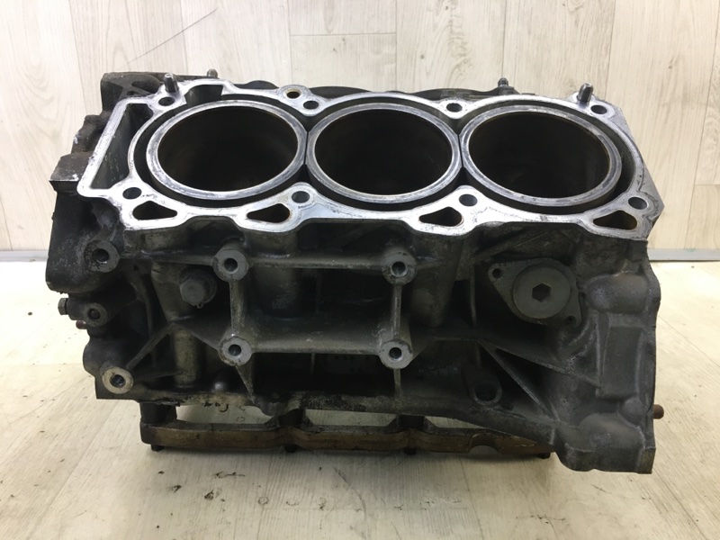 Блок двигателя G35 03-07 3.5 VQ35DE Блок двигателя G35 03-07 3.5 VQ35DE