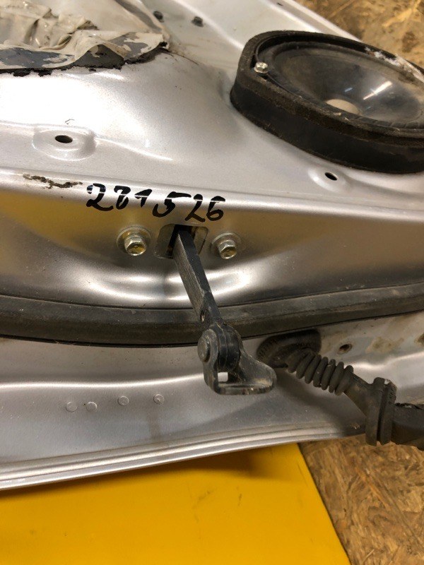 Ограничитель двери задний правый HONDA CRV 06-12 72840SWAA01 Б/У