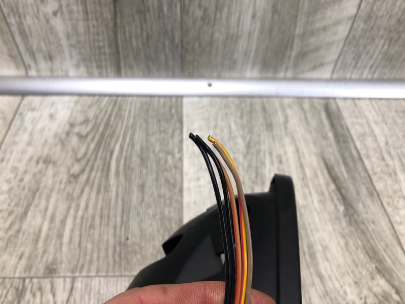 Зеркало правое 200 10-14 Кабриолет Зеркало правое 200 10-14 Кабриолет