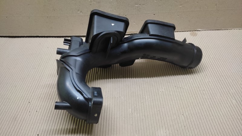 Патрубок интеркулера ACURA RDX 19-