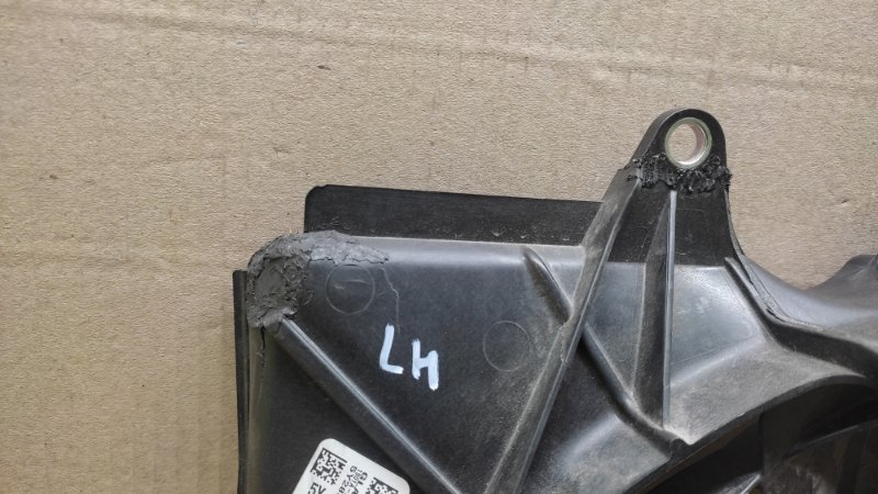 Диффузор вентилятора основного радиатора левый ACURA RDX 19-