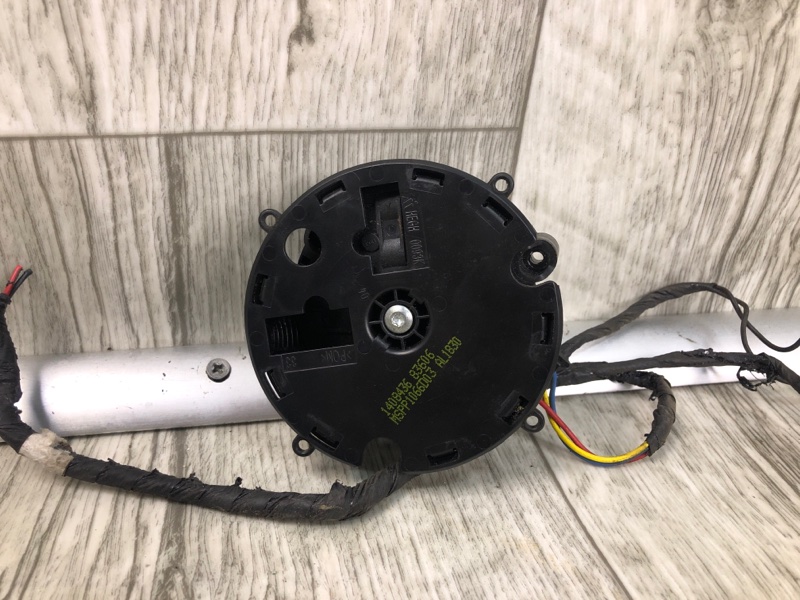 Мотор зеркала правый GMC ACADIA 12-16 15951931 Б/У