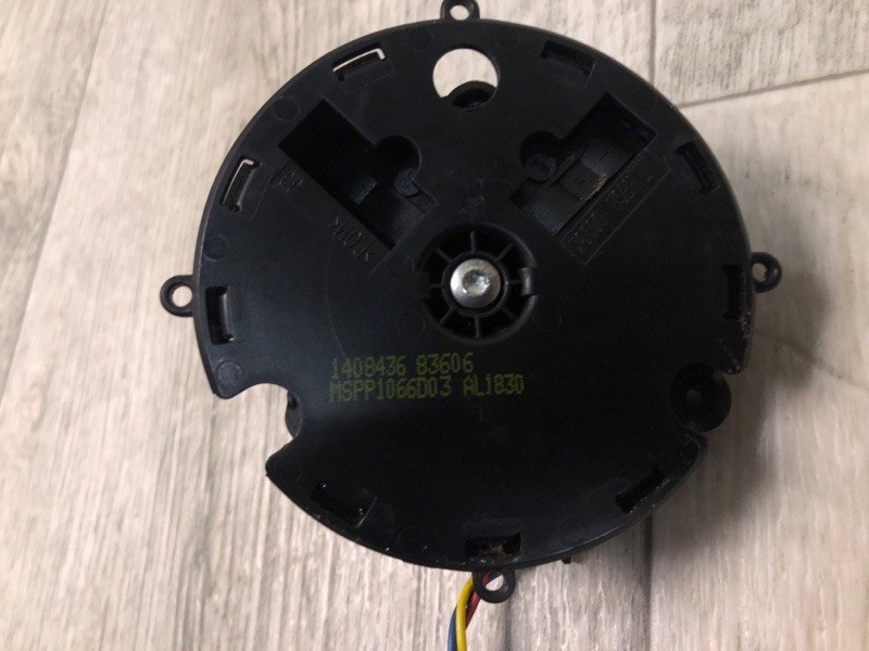 Мотор зеркала правый ACADIA 12-16