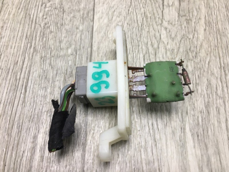 Резистор печки FORD FOCUS 10-18 2017 CB8 2.0 XQDA AV1Z-18591-A Б/У