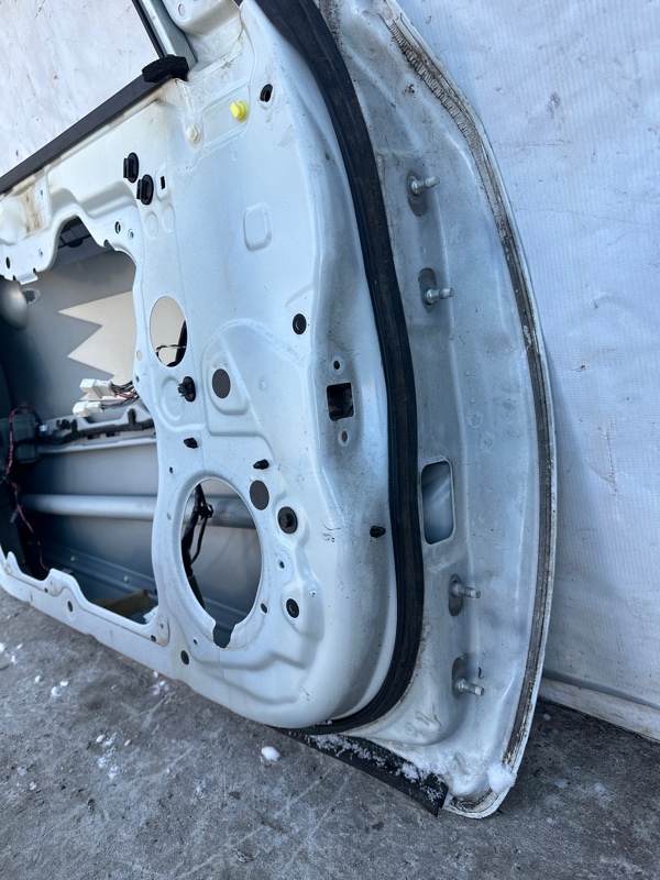 Дверь передняя левая TEANA J32 08-14