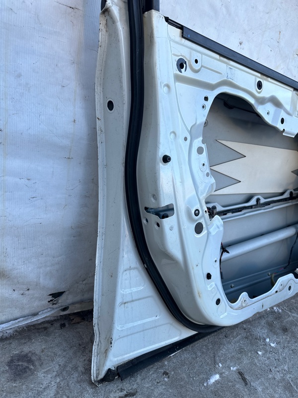 Дверь передняя левая TEANA J32 08-14