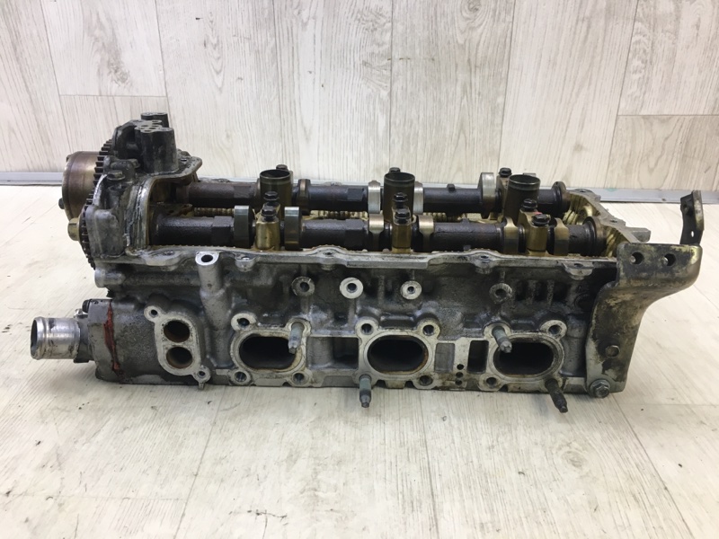 Головка блока цилиндров правая INFINITI G35 03-07 3.5 VQ35DE