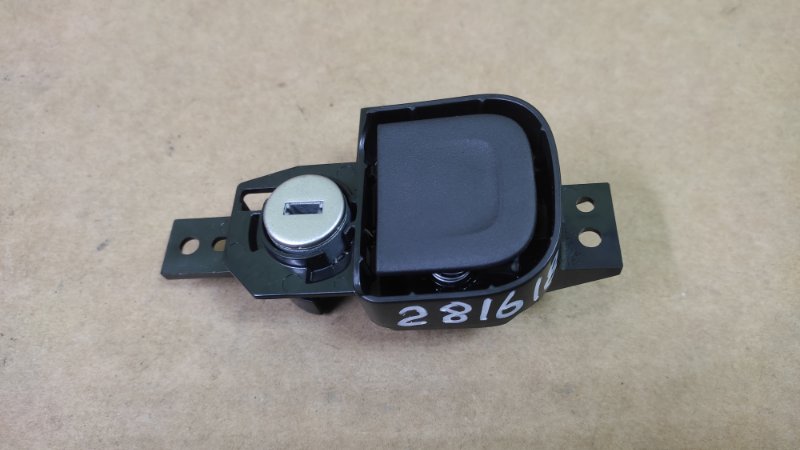 Замок бардачка RDX 19- 2020