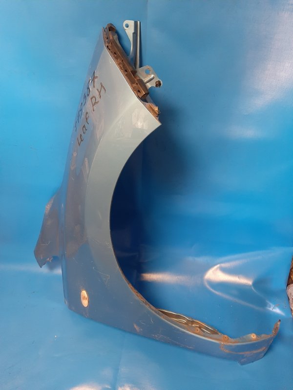 Крыло переднее переднее правое NISSAN LEAF 10-17 63100-3NF0A Б/У