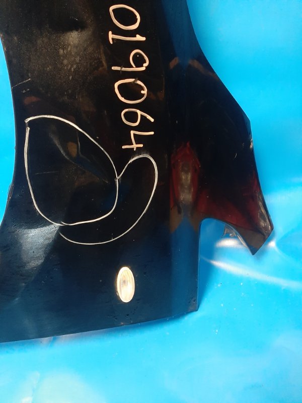 Крыло переднее левое NISSAN LEAF 10-17