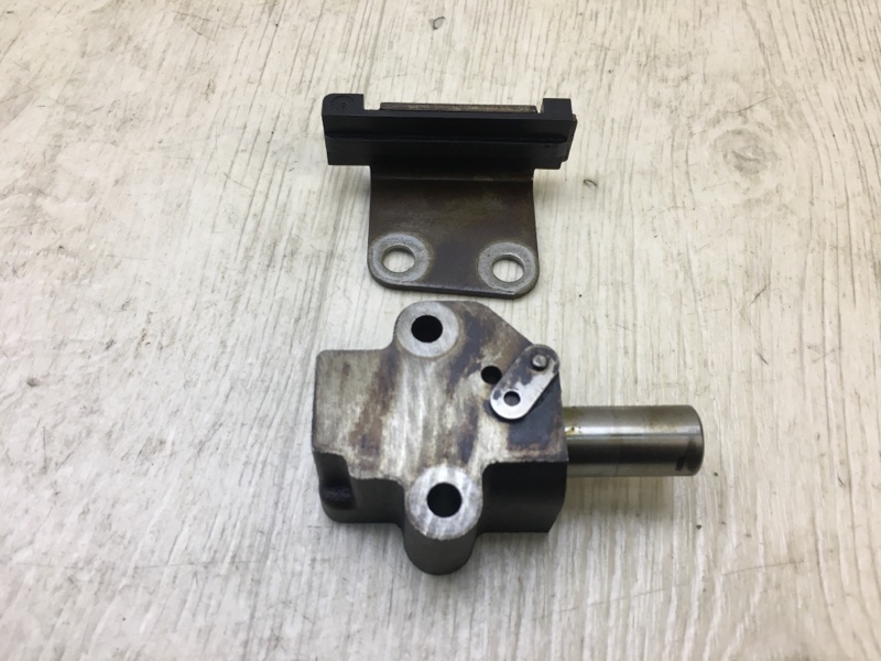 Запчасть натяжитель цепи грм INFINITI G35 03-07 3.5 VQ35DE 13070AC700 Б/У Натяжитель цепи ГРМ INFINITI G35 03-07 3.5 VQ35DE 13070AC700 Б/У