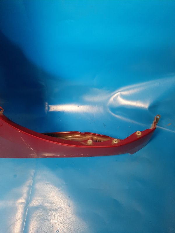 Крыло переднее переднее правое LEAF 10-17