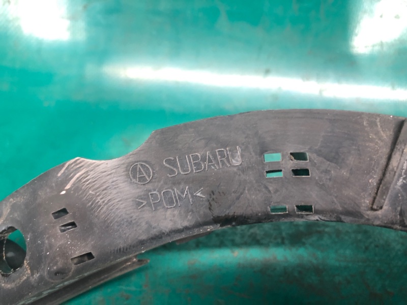 Кронштейн переднего бампера (на крыле) передний левый SUBARU TRIBECA B9 05-07 3.0
