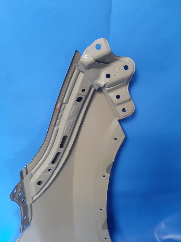 Крыло переднее переднее левое HIGHLANDER 13-19 Крыло переднее переднее левое HIGHLANDER 13-19