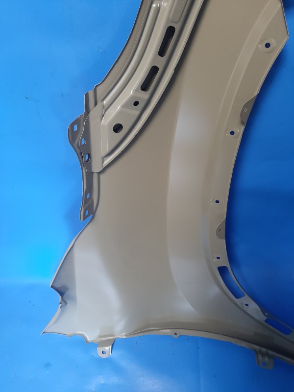 Крыло переднее переднее левое HIGHLANDER 13-19 Крыло переднее переднее левое HIGHLANDER 13-19