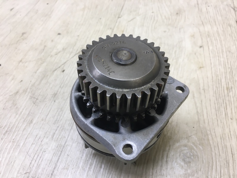 Помпа G35 03-07 3.5 VQ35DE Помпа G35 03-07 3.5 VQ35DE