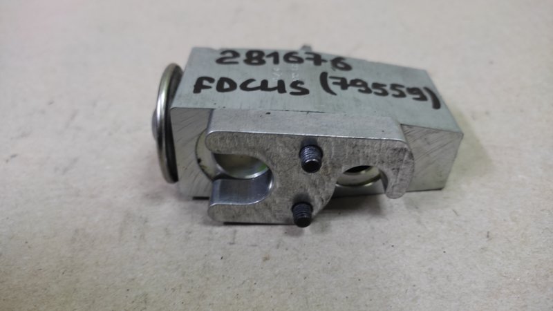 Клапан кондиционера FORD FOCUS 10-18 2.0