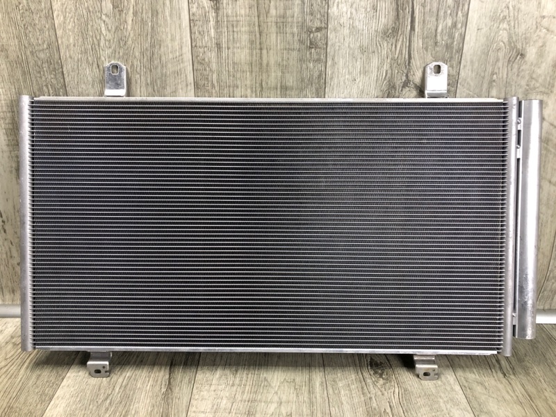 Запчасть радиатор кондиционера TOYOTA AVALON 13-18 GSX40 88460-06230 новая Радиатор кондиционера TOYOTA AVALON 13-18 GSX40 88460-06230 новая