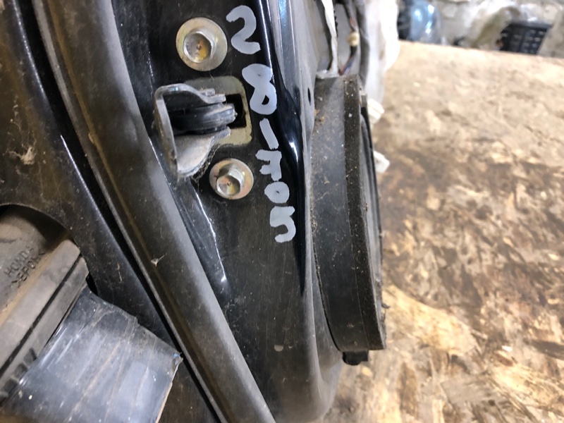 Ограничитель двери передний правый HONDA CIVIC 4D 06-11 72340SNAJ01 Б/У