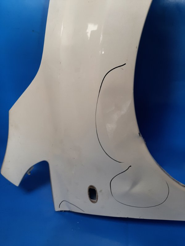 Крыло переднее переднее правое NISSAN LEAF 10-17