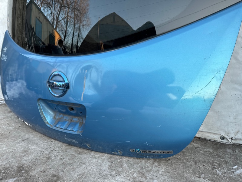 Крышка багажника LEAF 10-17