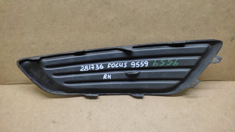 Заглушка ПТФ правая FORD FOCUS 10-18 2.0 Заглушка ПТФ правая FORD FOCUS 10-18 2.0