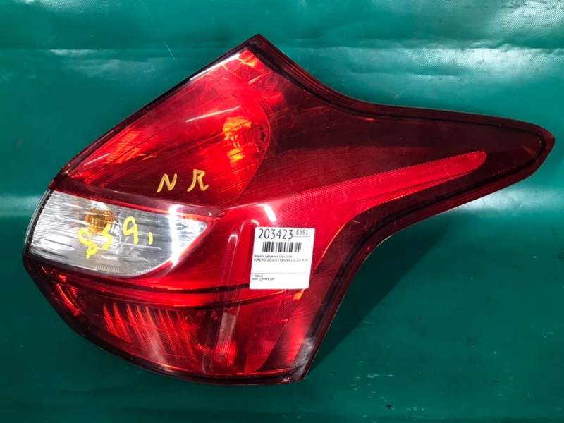 Фонарь наружный задний правый FORD FOCUS 10-18 2013 Хетчбек 2.0 C20HDEX DM5Z-1340-4C Б/У