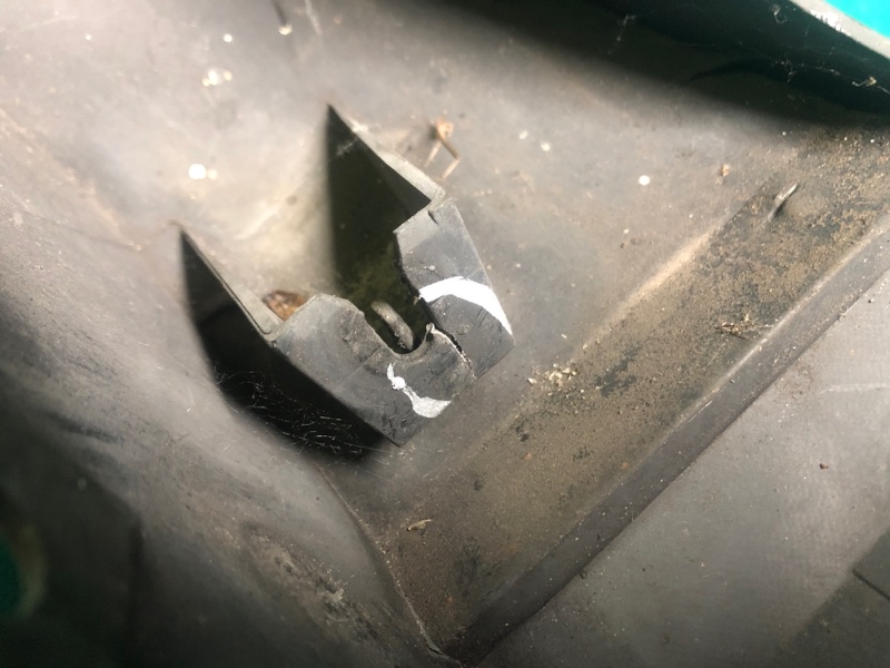 Накладка крыла (расширитель арки) передняя правая CX-9 06-16 2007 3.7