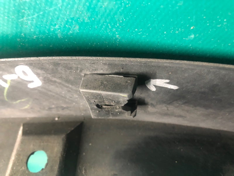 Накладка крыла (расширитель арки) передняя правая CX-9 06-16 2007 3.7