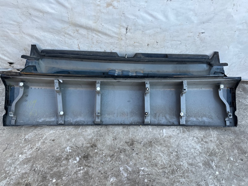 Крышка багажника OUTLANDER XL 05-13