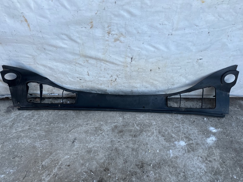 Пластик под лобовое стекло / Жабо FOCUS 10-18 2016 2.0