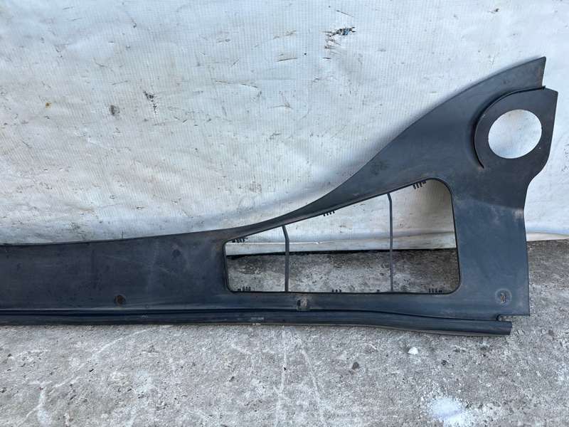 Пластик под лобовое стекло / Жабо FOCUS 10-18 2016 2.0