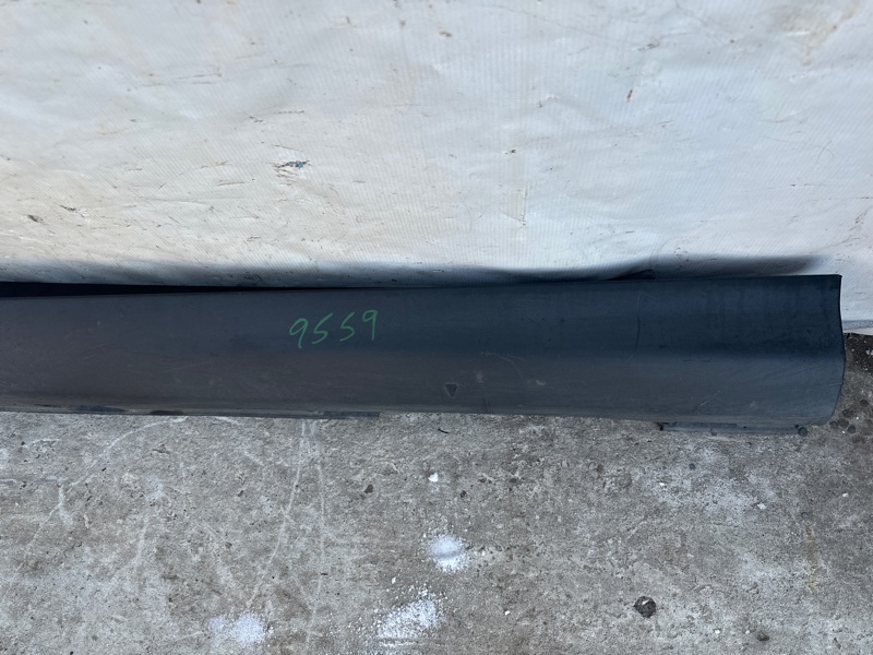 Накладка порога наружная левая FOCUS 10-18 2016 2.0