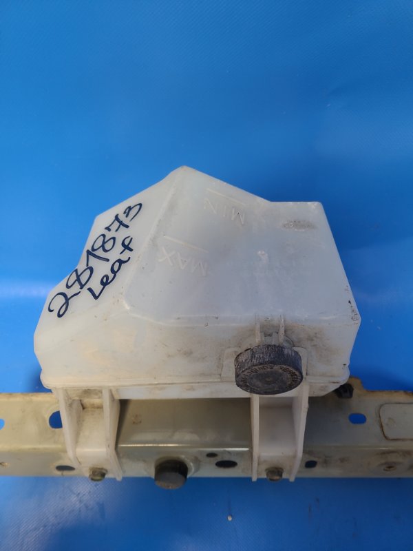 Бачок расширительный NISSAN LEAF 10-17 Б/У