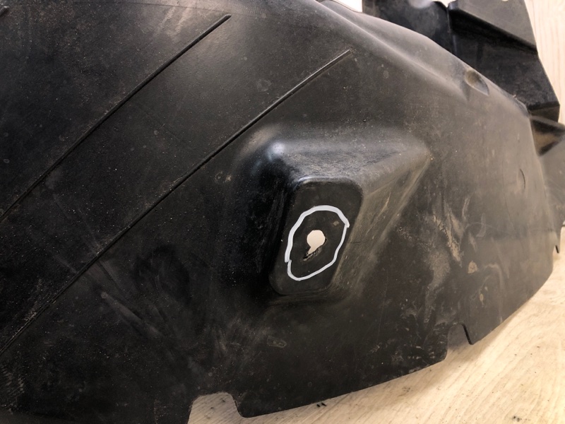 Подкрылок задний правый RENEGADE (BU) 14- 2018 BU 2.4 ED6